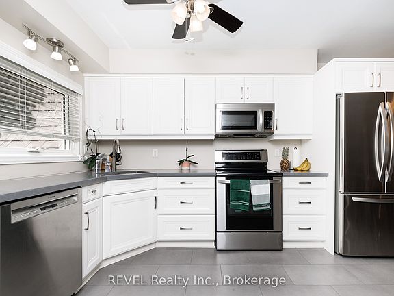 2nd image of 5 Woodlawn Dr #104