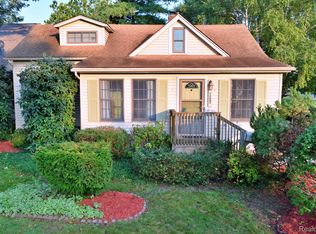 24937 Junior St, Saint Clair Shores, MI
