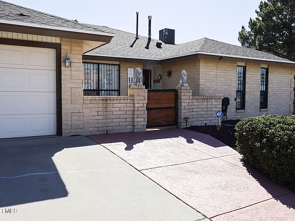 3rd image of 614 Bluff Canyon Cir