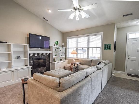 3rd image of 6942 Park Square Dr #A