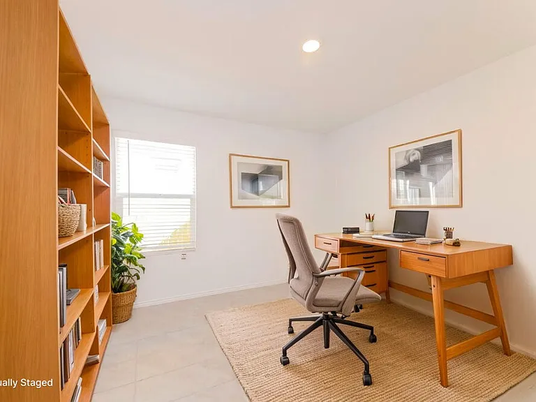 1536 Highbridge Blvd — Photo 16