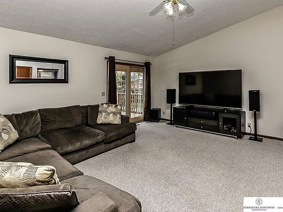 3rd image of 10505 Hartman Ave