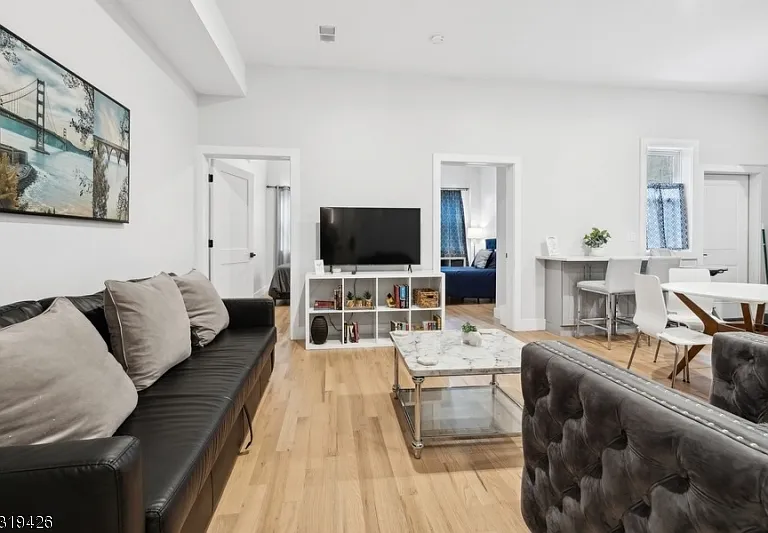 104 Fleming Ave #201 — Photo 12