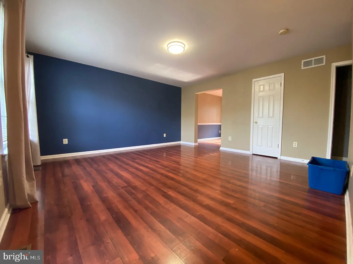 2 bed, 2.0 bath, 1120 sqft, $2,100 — Photo 2