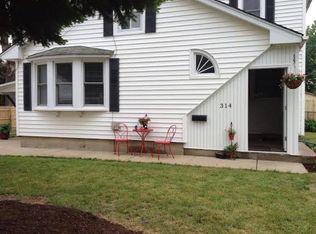 314 E North St, Plano, IL 60545