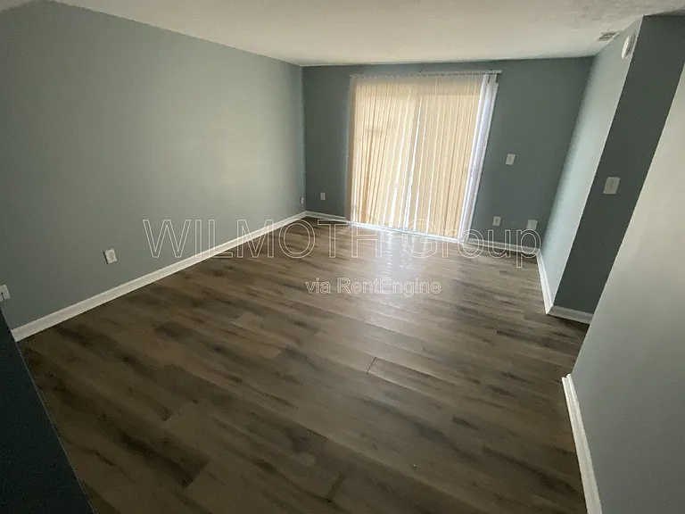 11405 Dunshire Dr — Photo 3