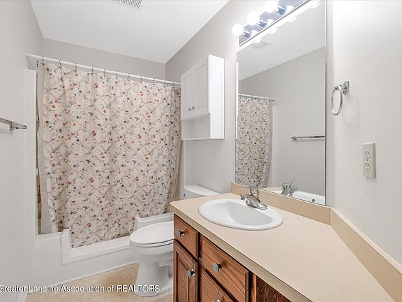 4th image of 6059 Madeira Dr