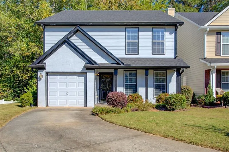 1204 Gates Cir SE