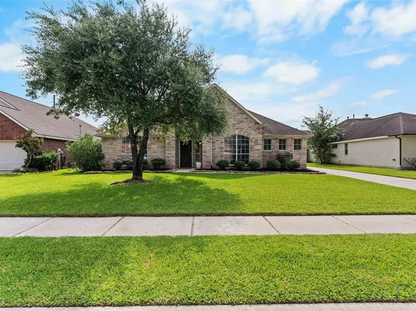 18634 Summercliff Ln, Tomball, TX 77377