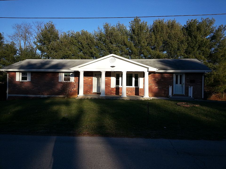 1st image of 235 Fisher St