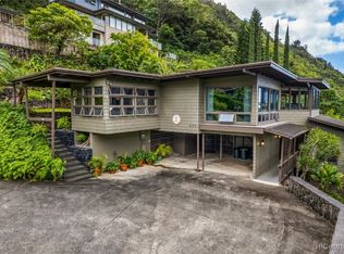 3173 Beaumont Woods Pl, Honolulu, HI 96822