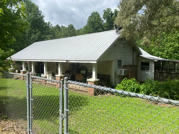 1386 Elvin Weeks Rd, Bethel Springs, TN 38315