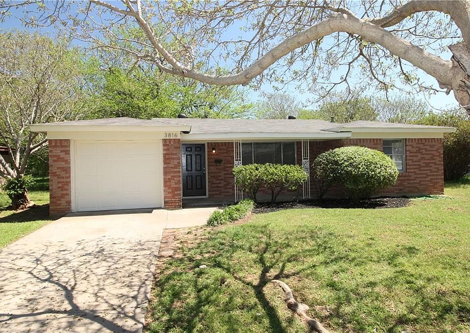 1st image of 3816 Lakewood Dr