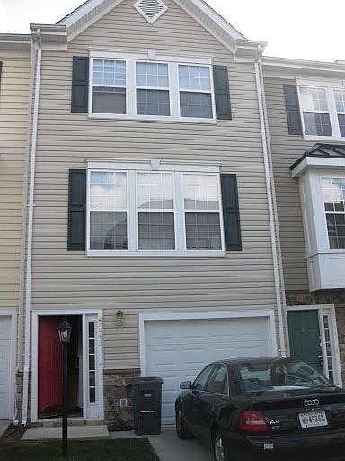 1st image of 23043 Fontwell Sq