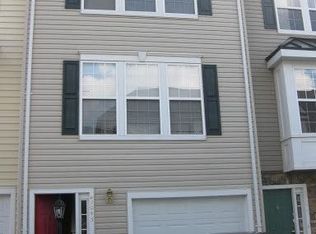 23043 Fontwell Sq, Sterling, VA 20166