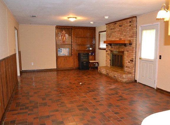 4th image of 307 Englewood Dr