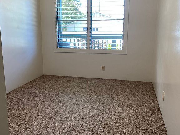 3rd image of 230 Kapiolani St #306