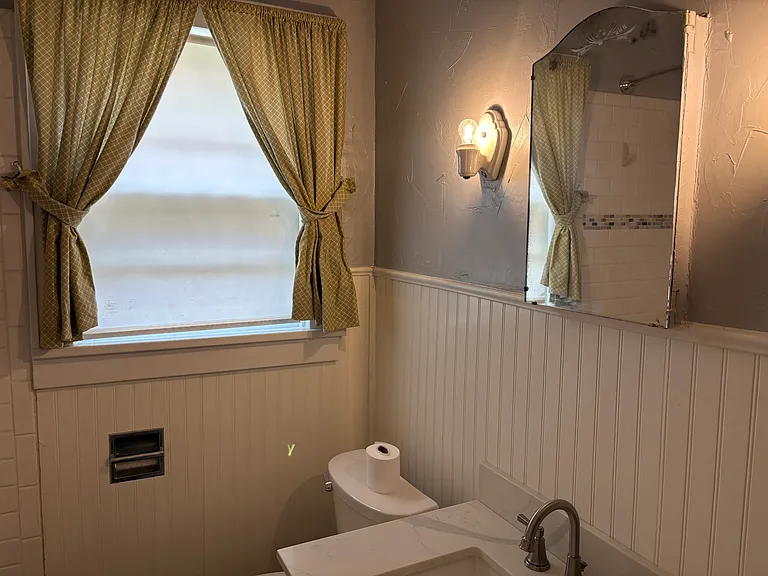 828 W Gandy St — Photo 15