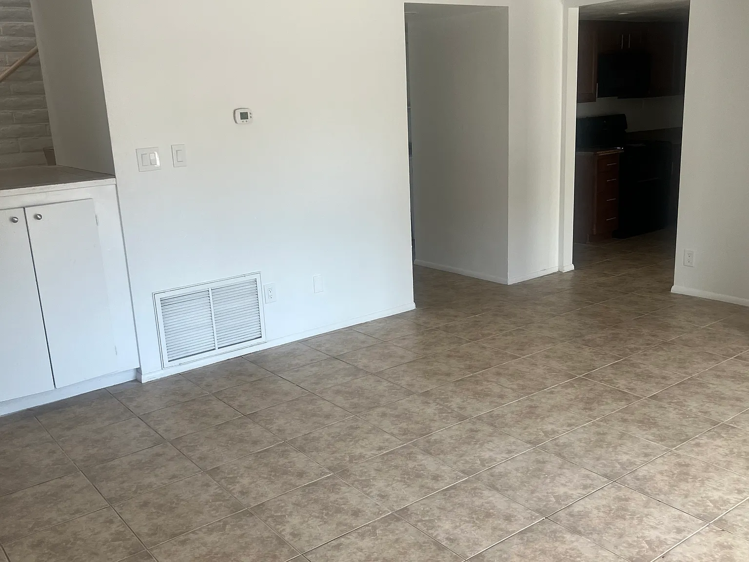 3 bed, 1432 sqft, $1,800 — Photo 1