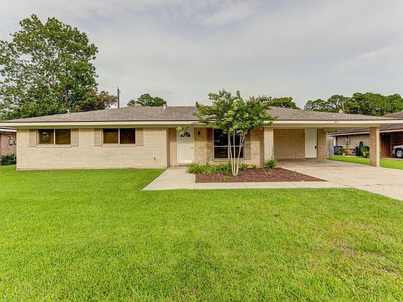 2nd image of 107 Patricia Ann Pl