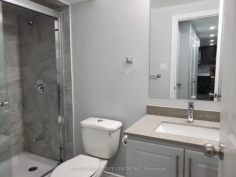 379 Trudeau Dr — Photo 10