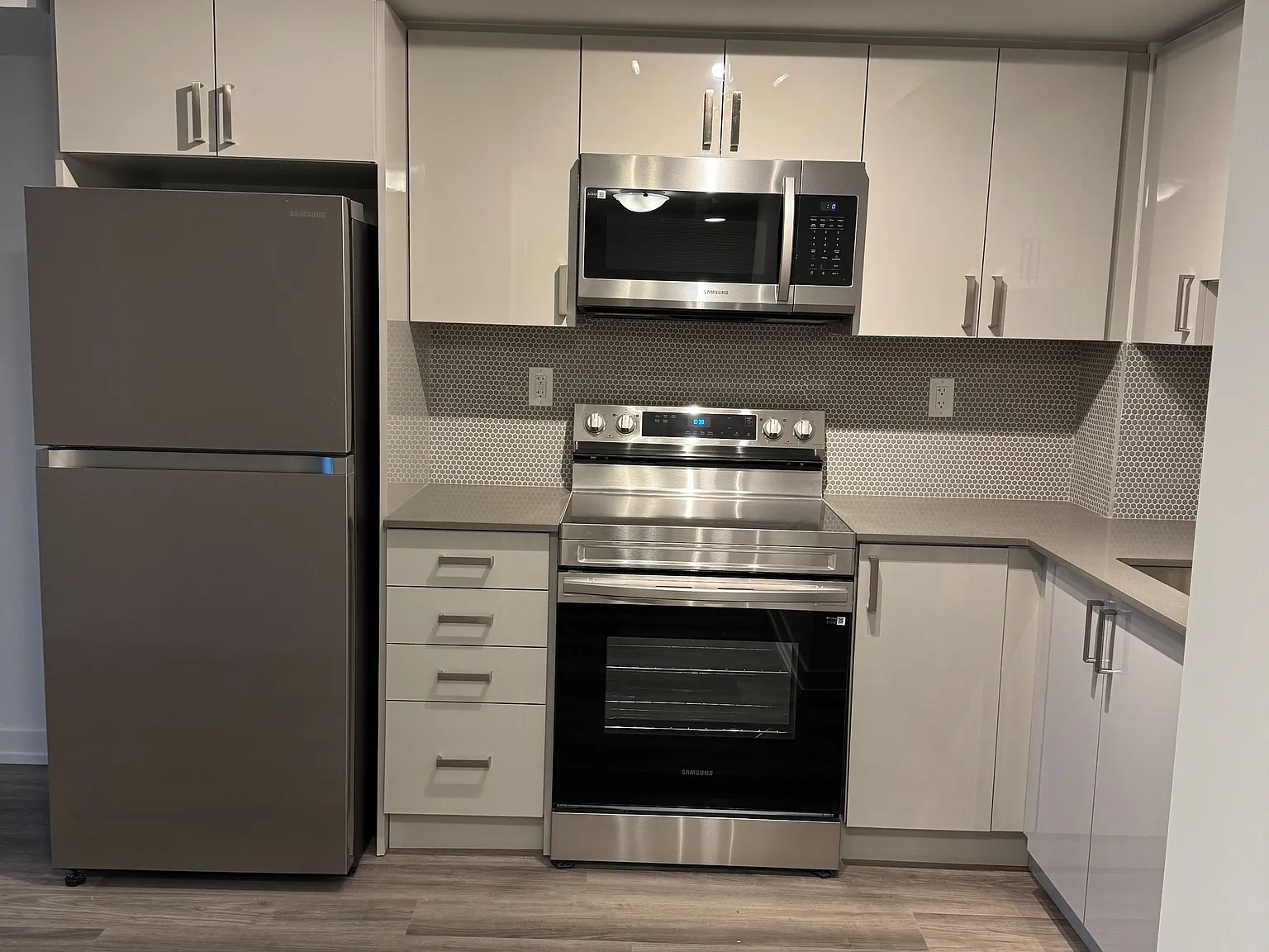2 bed, $2,700 — Photo 3