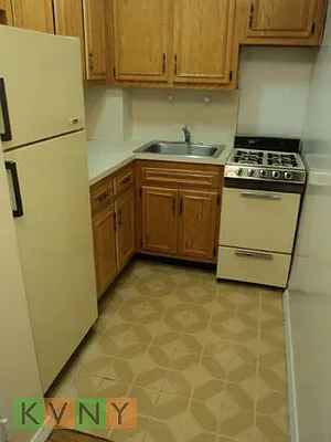 Rented by KVNY Soho | media 24