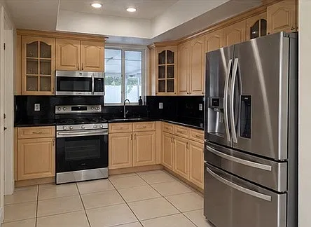2 bed, 1720 sqft, $2,600 — Photo 3