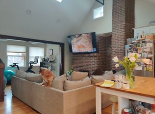 34 Fellsway W #2, Somerville, MA 02145