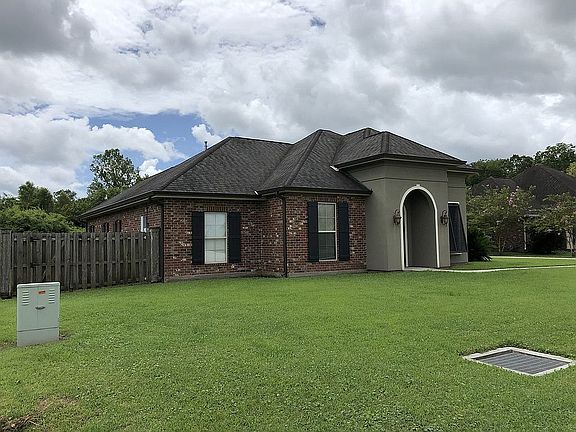4th image of 111 S Sugarfield Dr