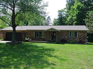 893 Kinney Ave NW, Grand Rapids, MI 49534