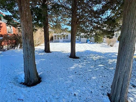 5th image of 46 Salt Pond Way