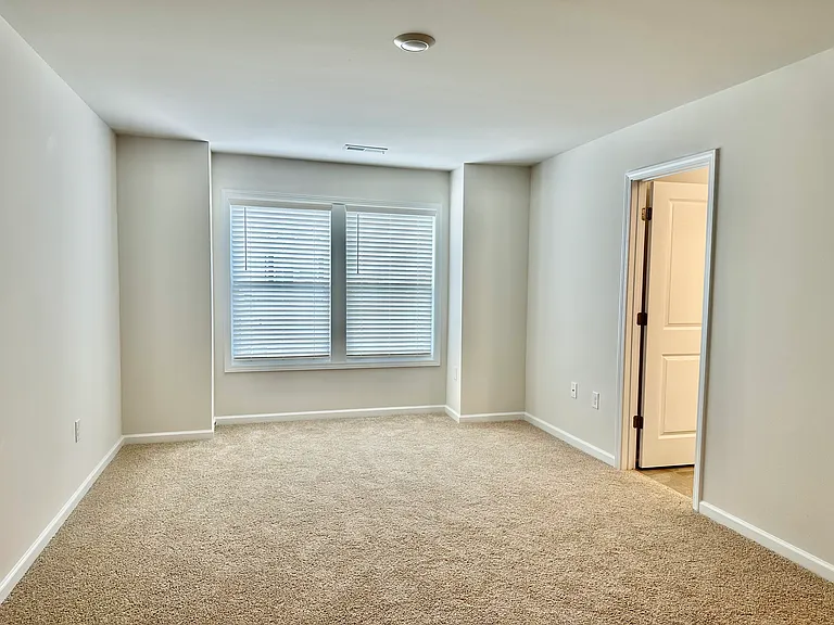 175 Creekview Rd — Photo 10