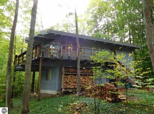 6179 Klaffen Strasse Dr, Bellaire, MI