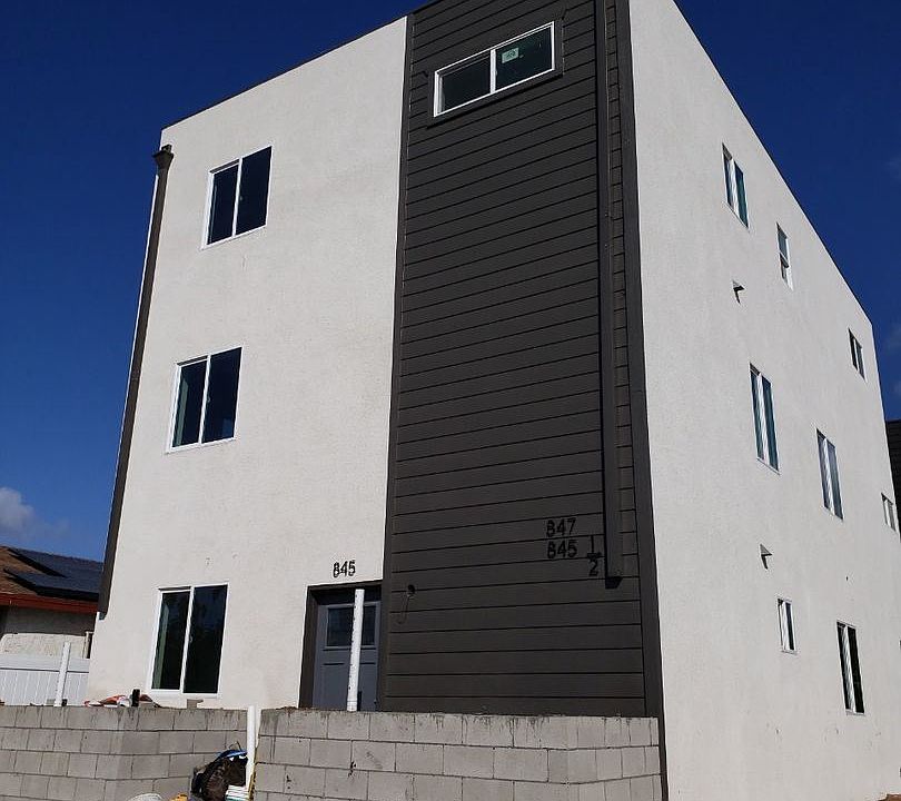 1st image of 847 W 79th St