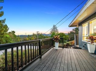 11 Las Palomas, Orinda, CA 94563