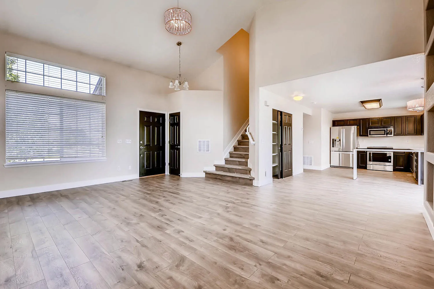 4 bed, 2114 sqft, $2,740 — Photo 4