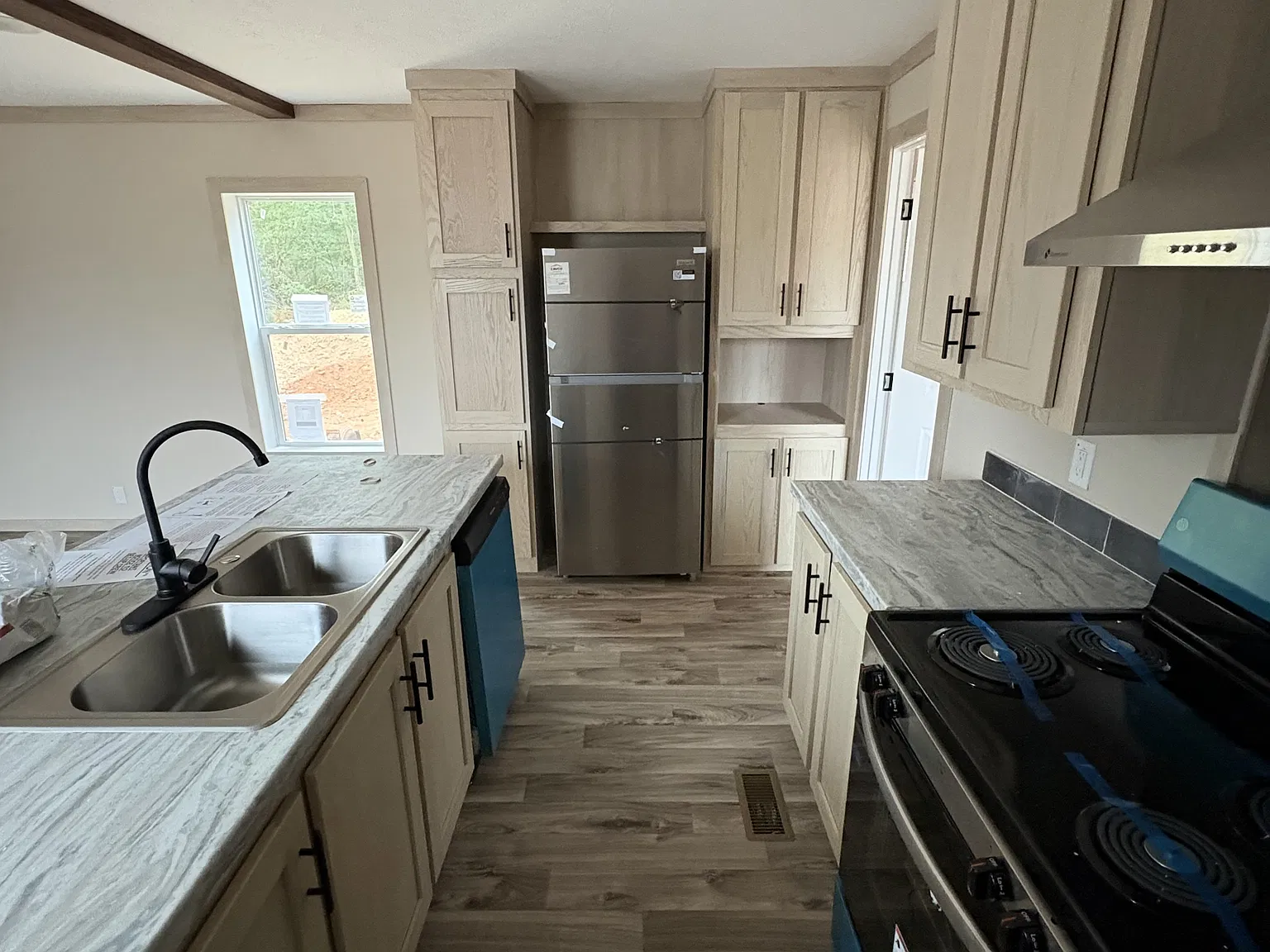 206 Addison Street - 1 — Photo 4