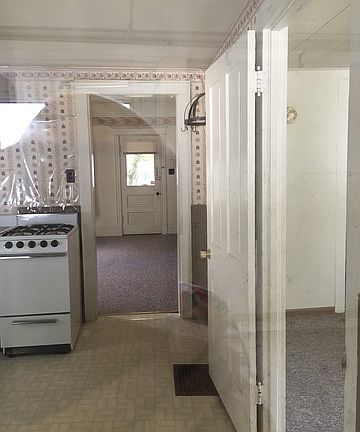4th image of 1338 Ottawa Ave #1