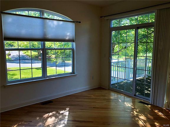 Living room leading to deck