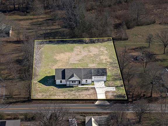 3rd image of 254 Flintville Rd