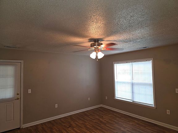 2nd image of 43 Mare Ct APT C