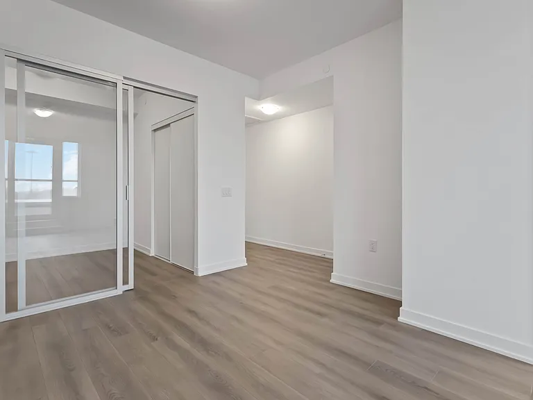 7437 Kingston Rd #413 — Photo 9