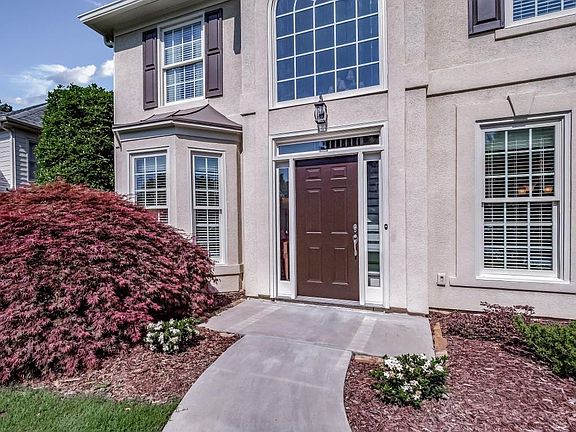 2nd image of 420 Chandler Pond Dr