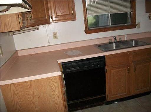 2nd image of 2804 Lawnwood Dr