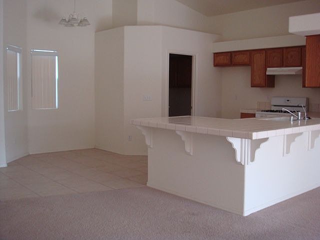 kitchen/dining