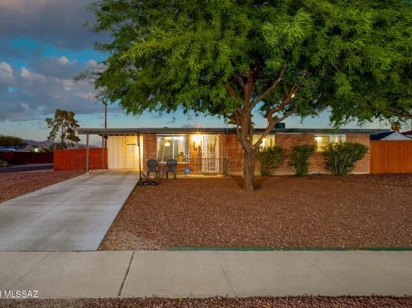 6601 E Calle Herculo, Tucson, AZ 85710
