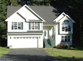 52 Mayhew Dr, Killingly, CT 06241