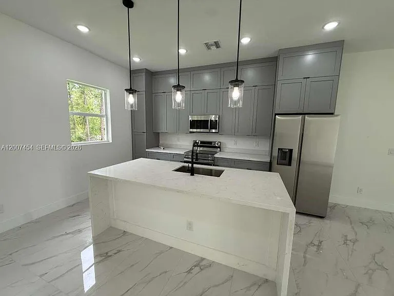 723 Epps Brown St E — Photo 11