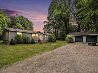 2255 River Rd, Hastings, MI 49058